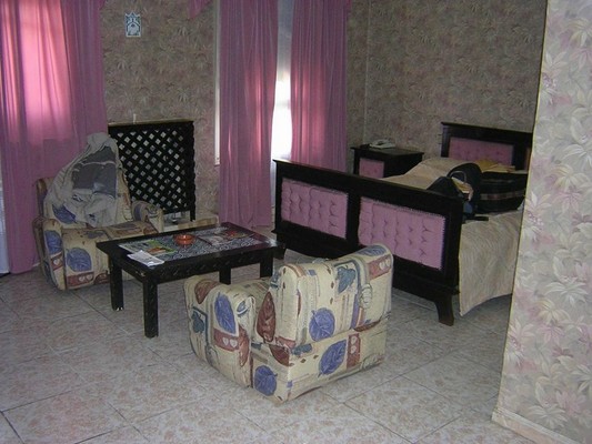Dscn2003_Notre_chambre_hotel_Cirta_2.JPG